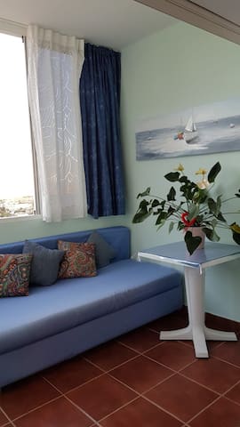 Big room suitebathroomOceanView CostaAdejeTenerife
