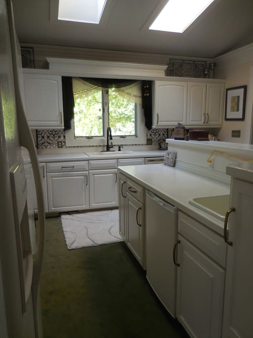 Fully Furnished Kitchen -Coffee & Tea Service