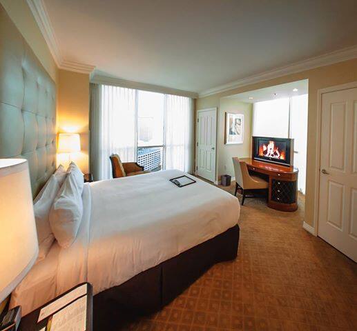 MGM Signature 2 BR Sleeps 8-No Cleaning Fee gallery image 4