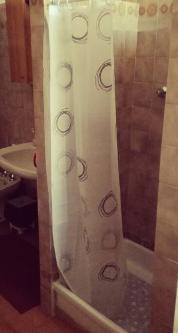 Bagno camera matrimoniale