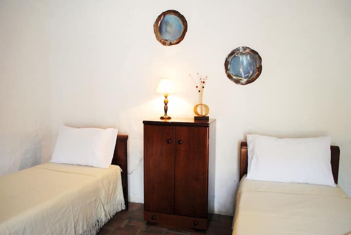 ملحق غرفة 2 سرير فردي