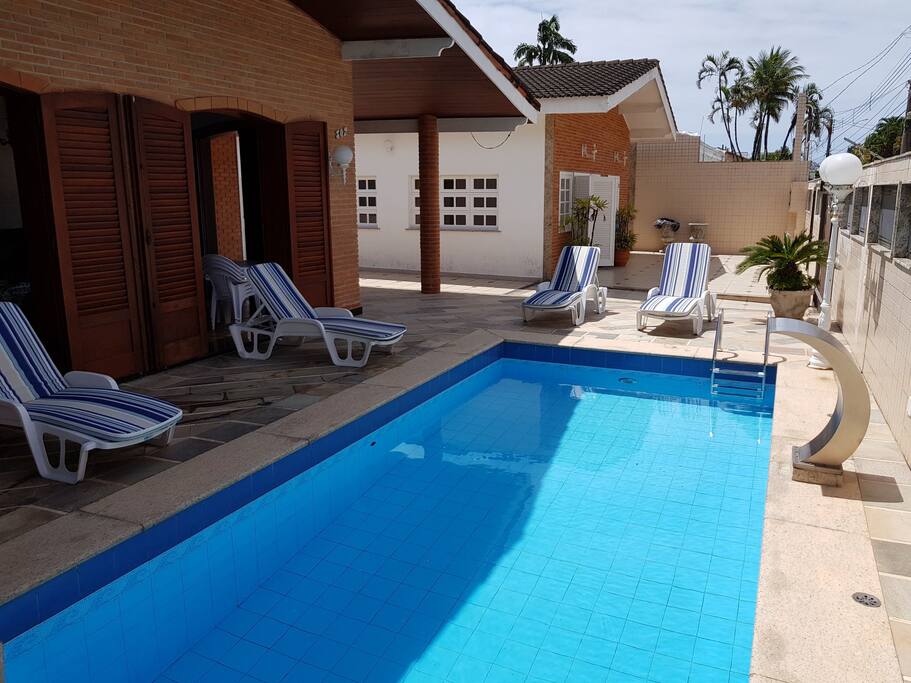 Piscina (pool) Frente da Casa 1 e casa 2 (Front of the house 1 and house 2)