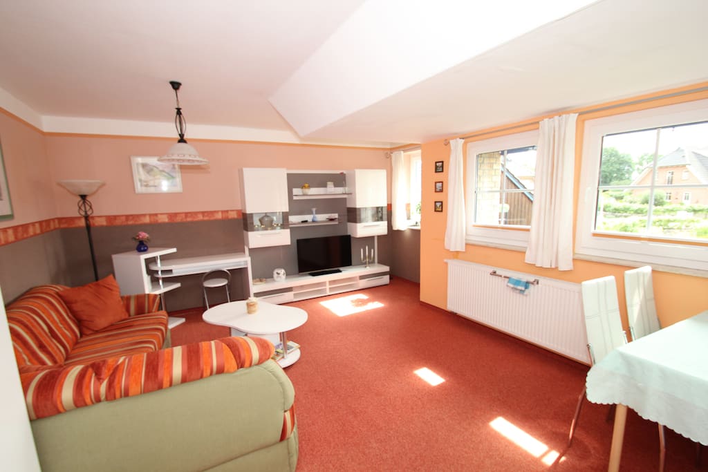 Wohnzimmer/Essbereich