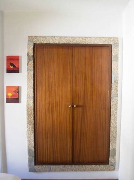 Detalle armario de piedra