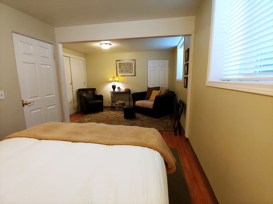 Comfortable seating area in Bedroom 1