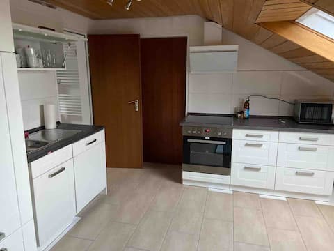 Private room with TV Room B / Room B