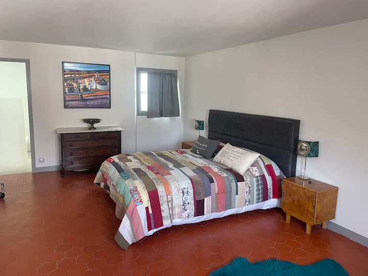 חדר שינה צמוד שני