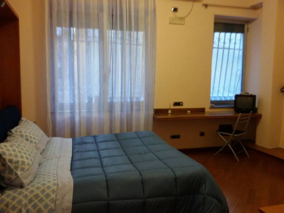Finestre e angolo studio