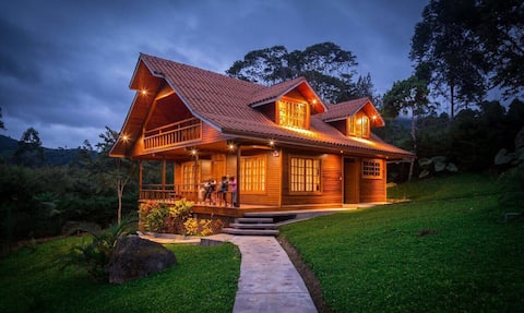 Finca Pura Vida / Family cabin 5 bedrooms