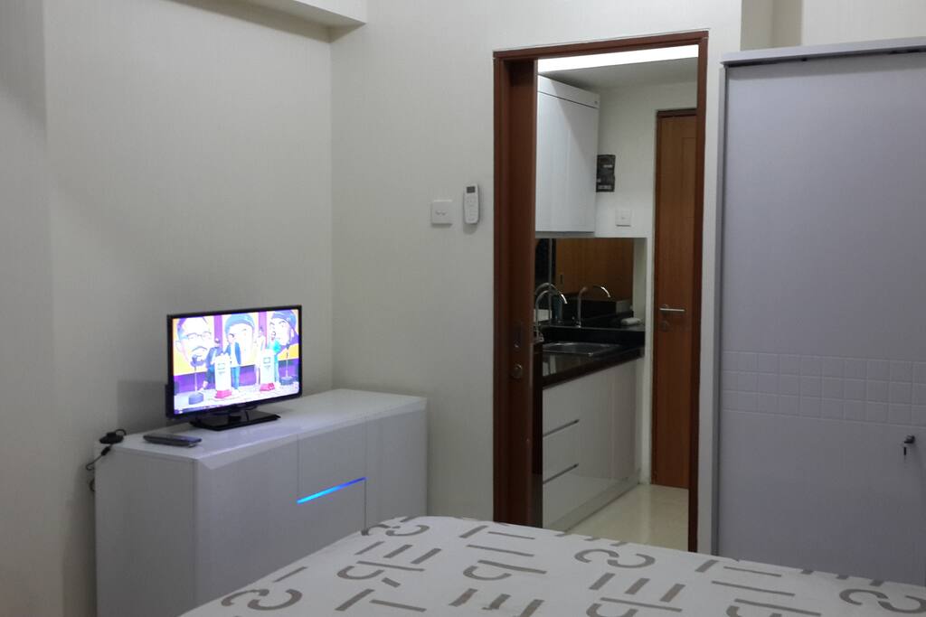 TV dan Ruang Depan
