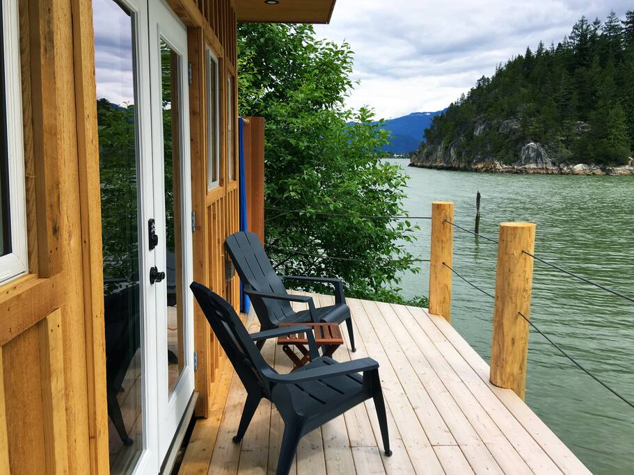 Nice relaxing spot to hang out.