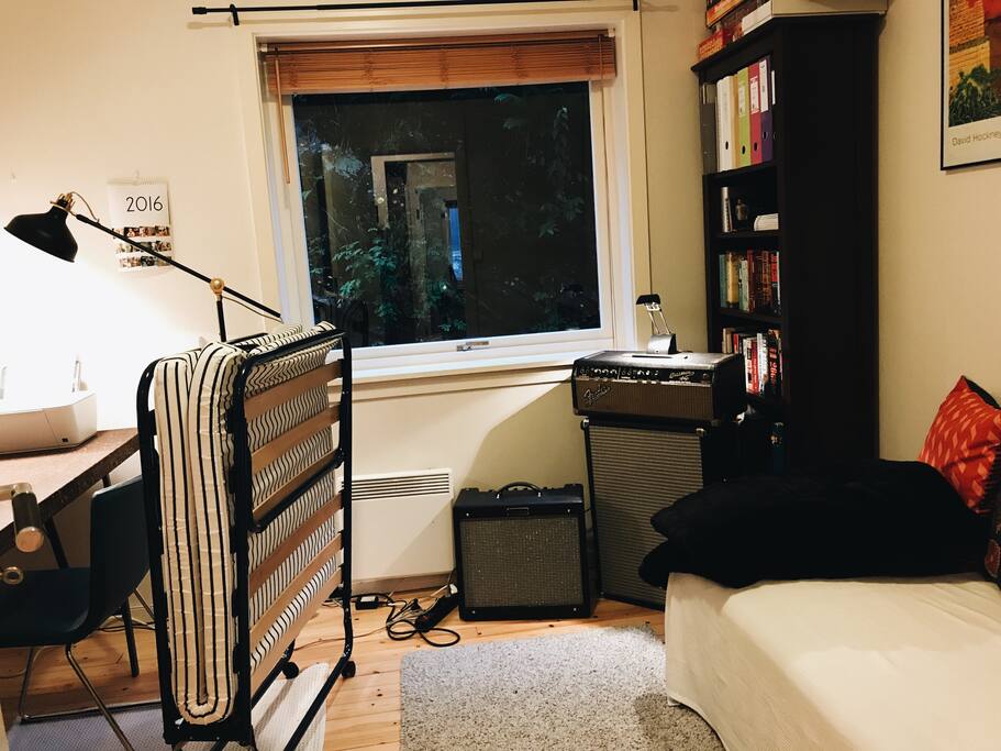 The guest room