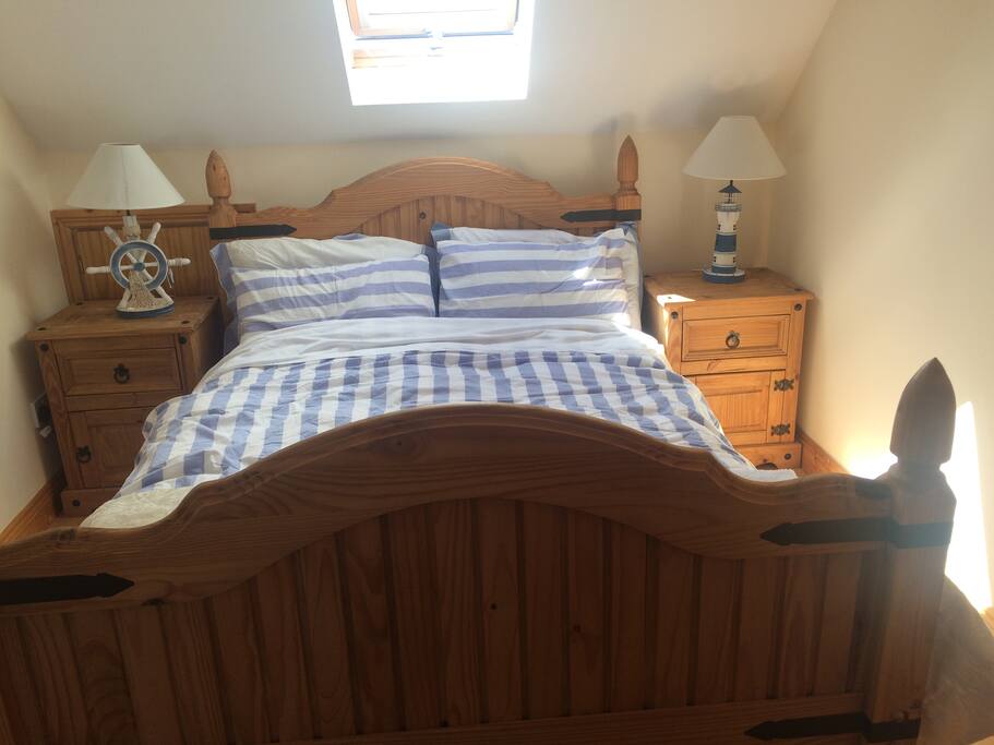 Bed No1 in the family room