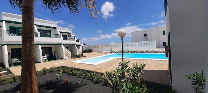 Puerto Del Carmen, Near Beach, Fast Wifi, Pool. - Puerto del Carmen