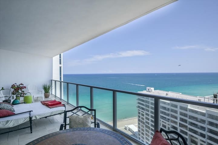 Luxury Condo Ocean View Paradise