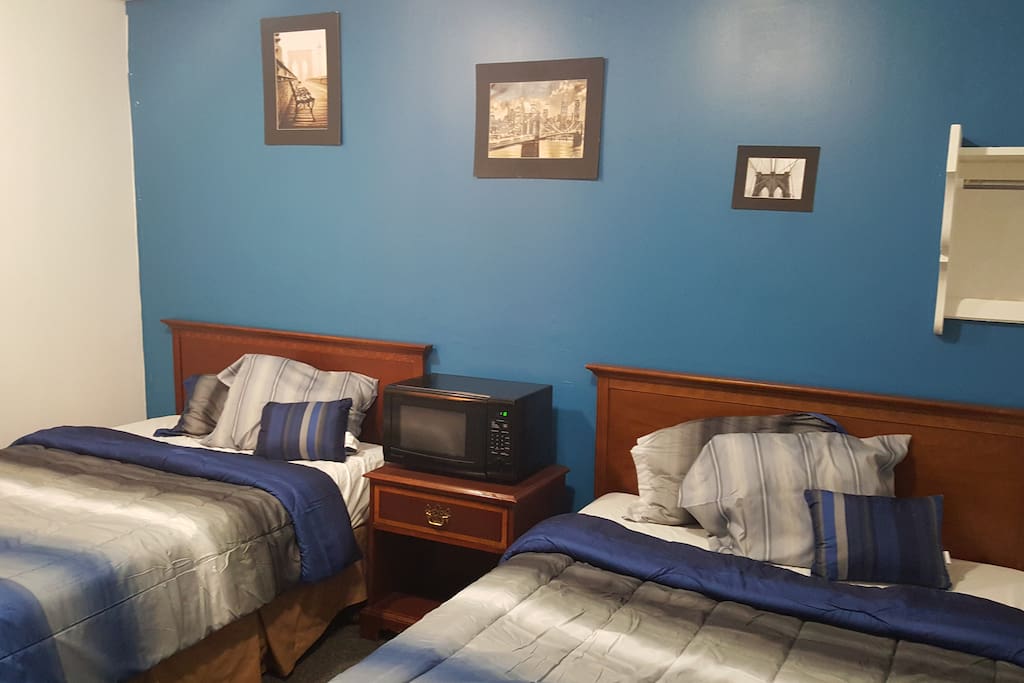 Non smoking, 2 full size beds. Unit 5