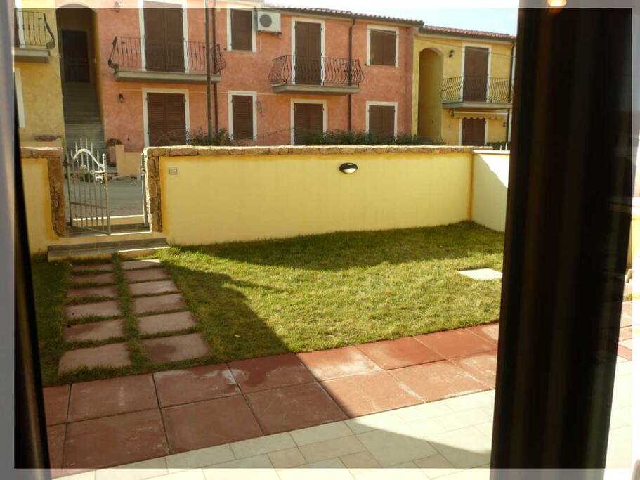 Giardino esclusivo attrezzato