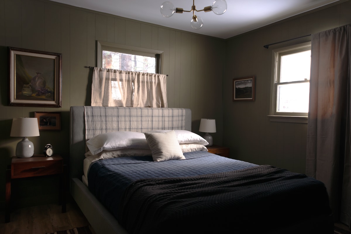 Glavna spavaća soba (bračni krevet)