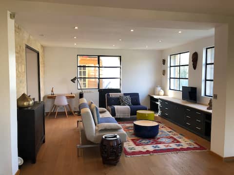 Large 2-room in a quiet area