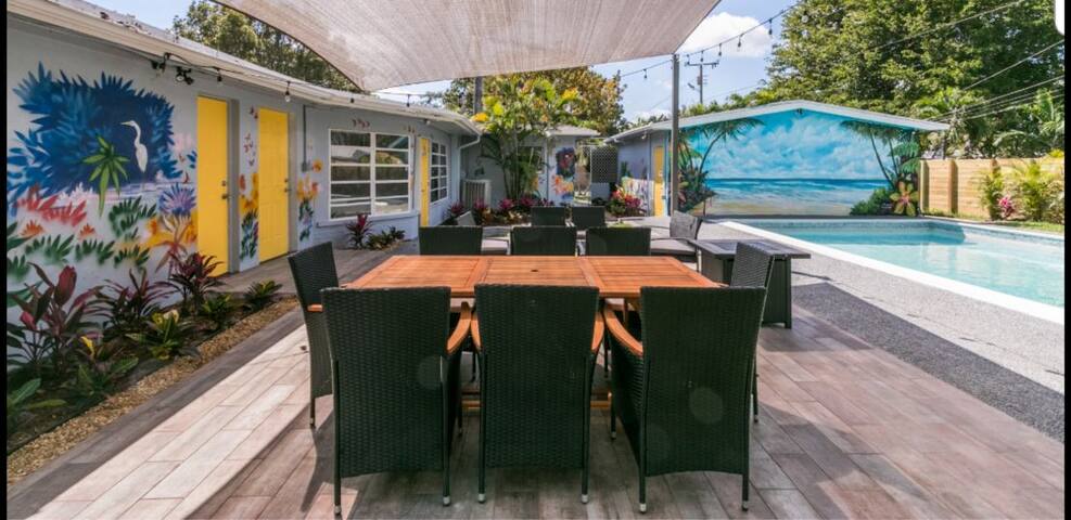 STUNING PRIVATE RESORT..10 bedrooms..6 bathrooms gallery image 5