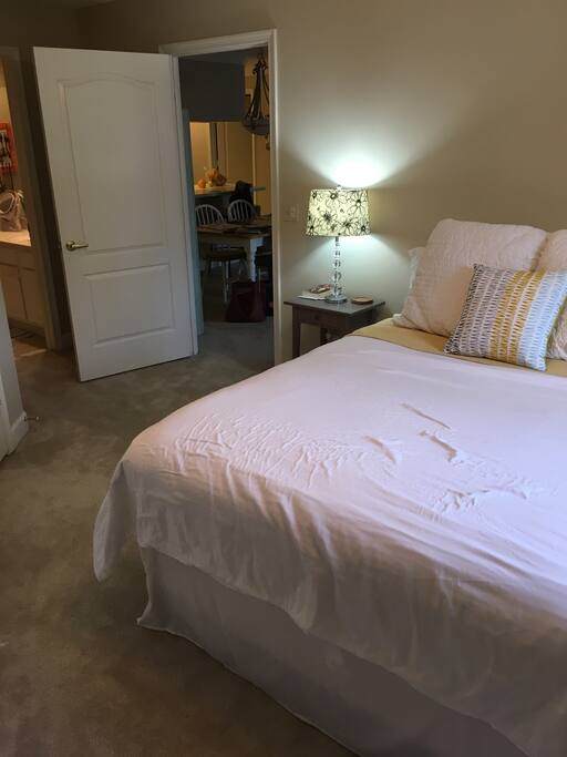 Queen size bed