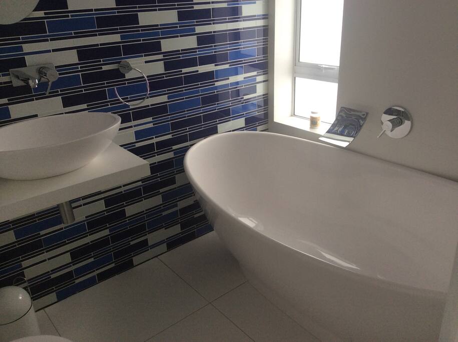 OPULENT 2ND BATHROOM, WITH A LARGE BATH FOR A LONG RELAXING CANDLE LIT BATH