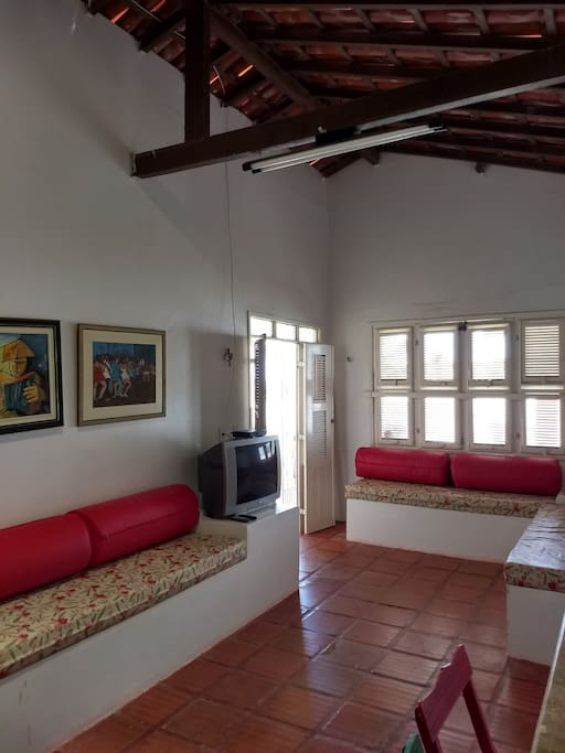 Sala com 3 sofás cama