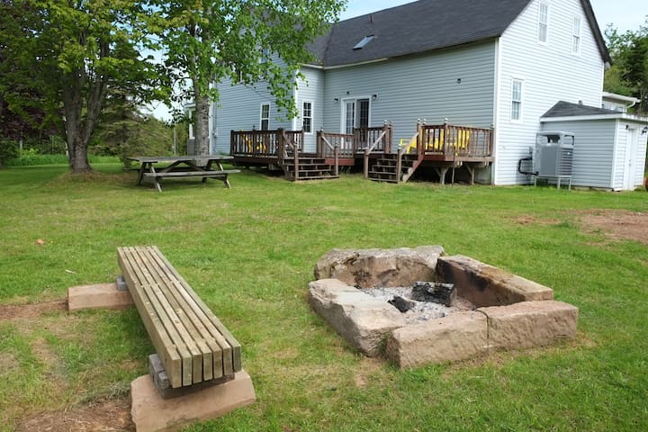 Down the Road Guesthouse