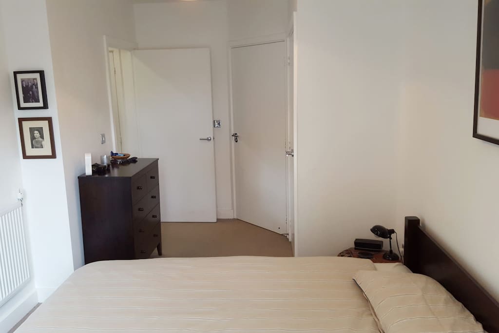 Bedroom - back