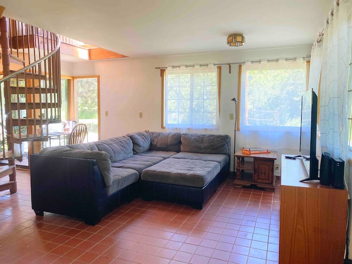 Rustic Cabin | Recreationist Dream | Pets Welcome - Ellensburg, WA