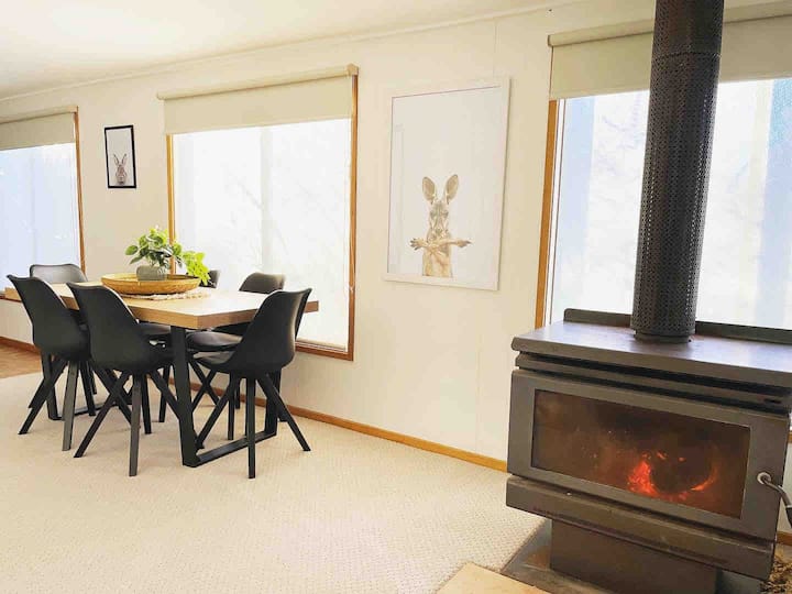 Deniliquin Holiday Rentals & Homes New South Wales, Australia Airbnb