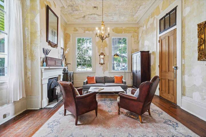 Gorgeous Marigny Retreat gallery image 4