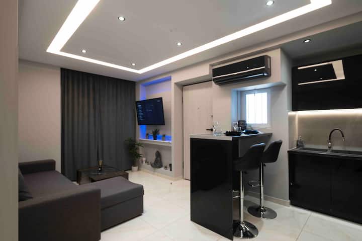 The Absolute Luxury Apartment - Kalamata