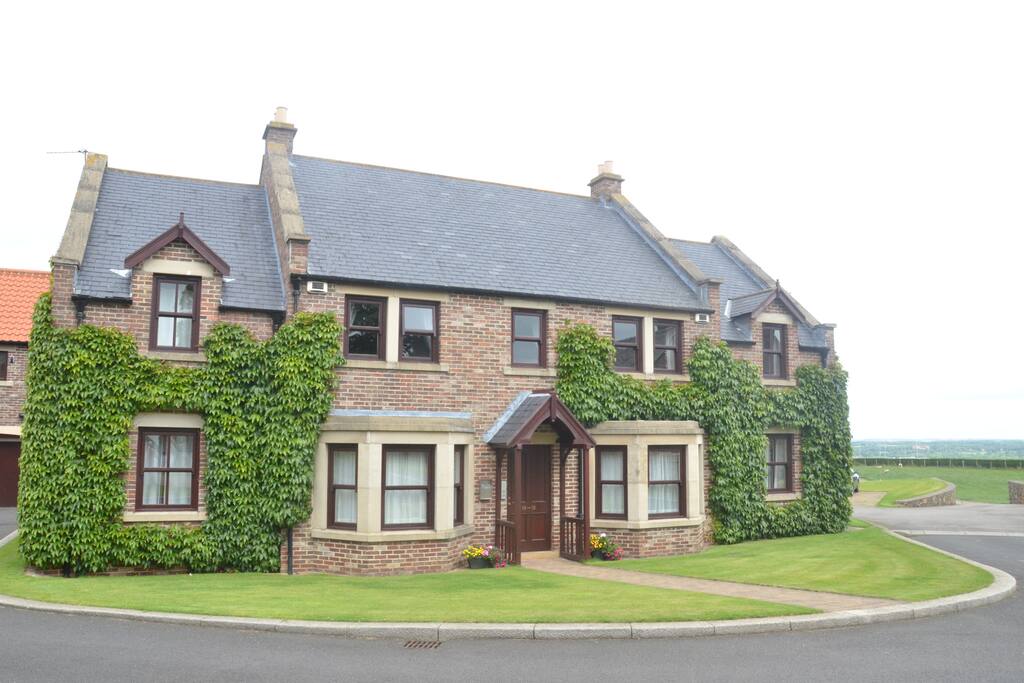 'Farmhouse' Block Apartments