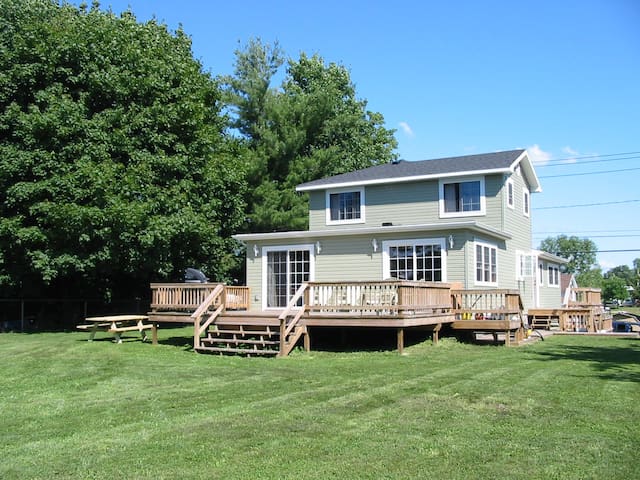 Airbnb Clayton Vacation Rentals Places To Stay New York