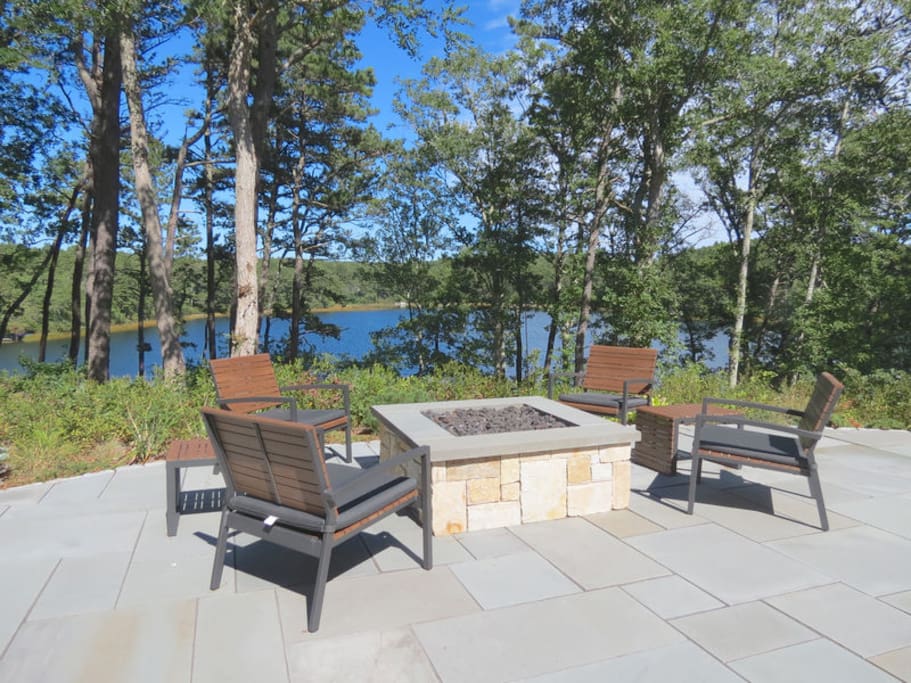 Propane fire pit with beautiful views.