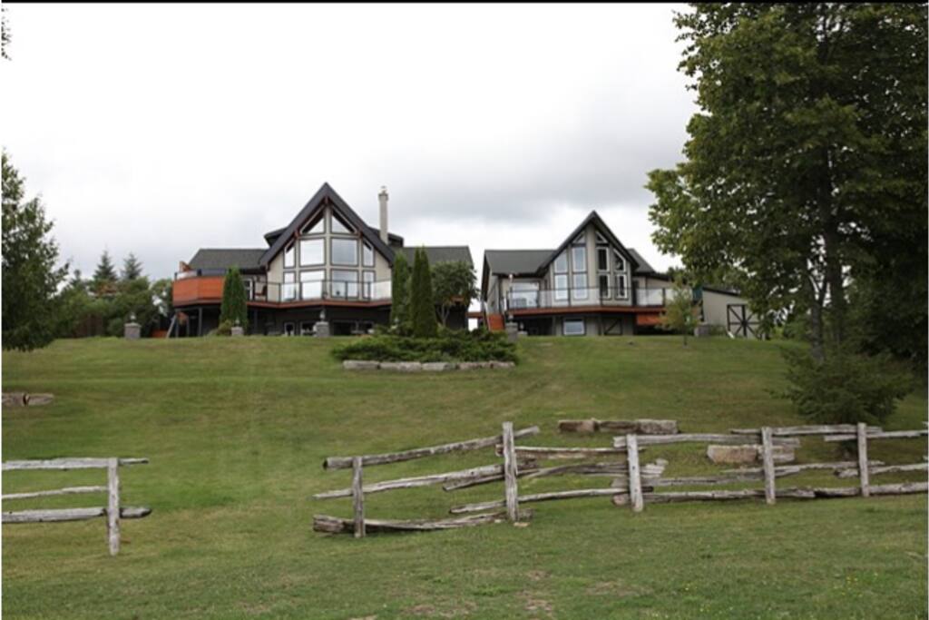 Kawartha Estate Cottage on Pigeon Lake