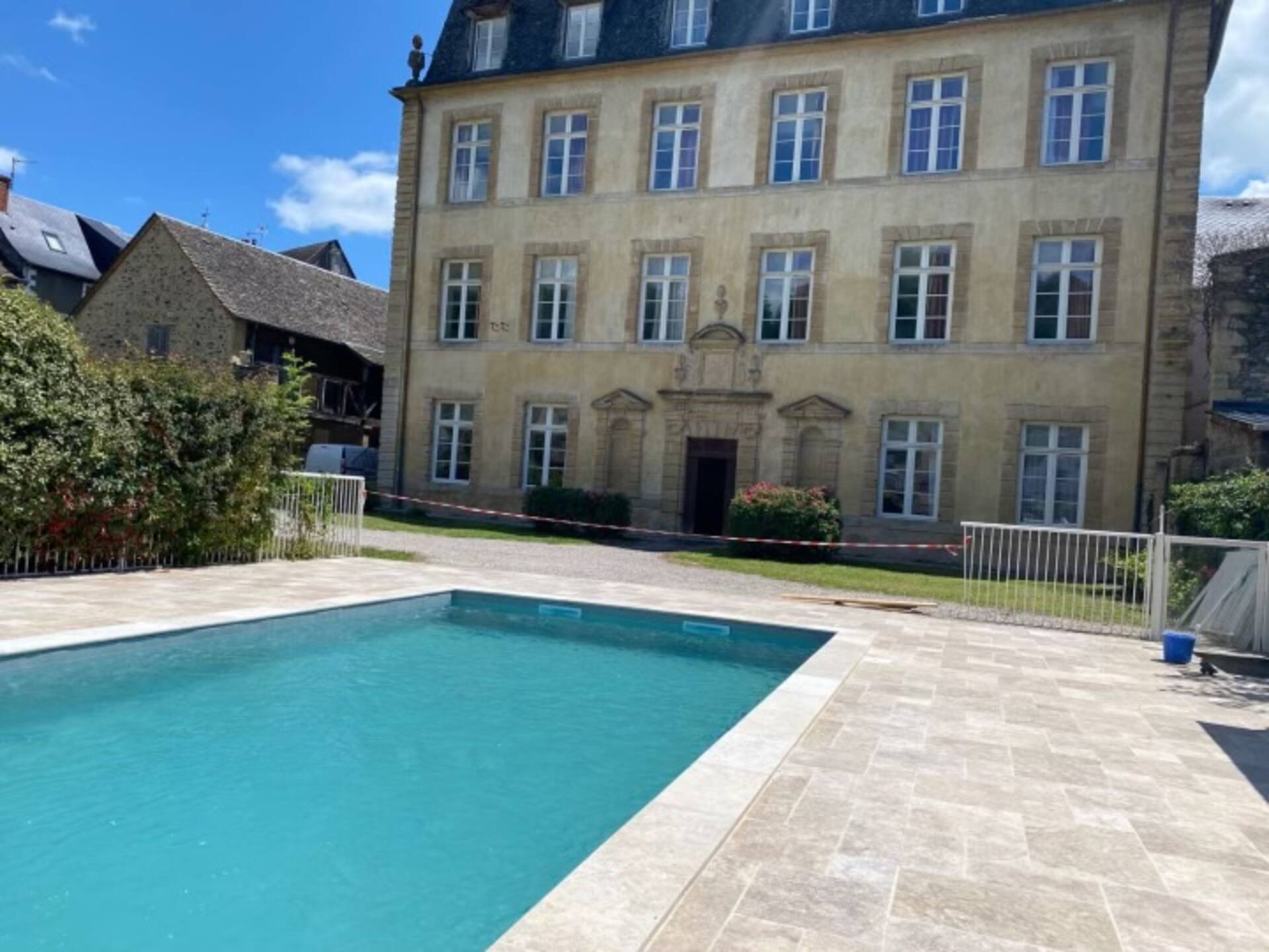 Chateau Ricard: Apartment No. 6 – 3 rooms – pool