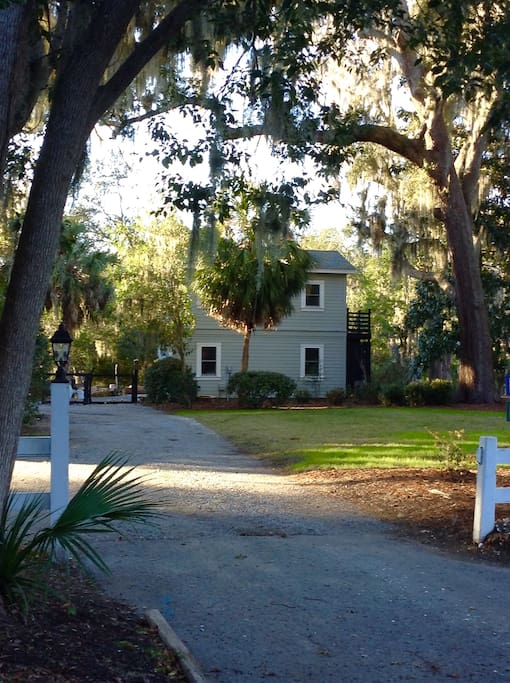 Driveway to cottage