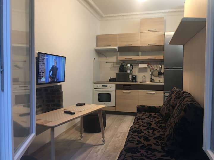 Studio Rénové, Quartier Menilmontant - Francia