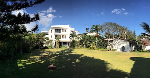 EL ATARDECER Beach Front Apartment 2nd floor