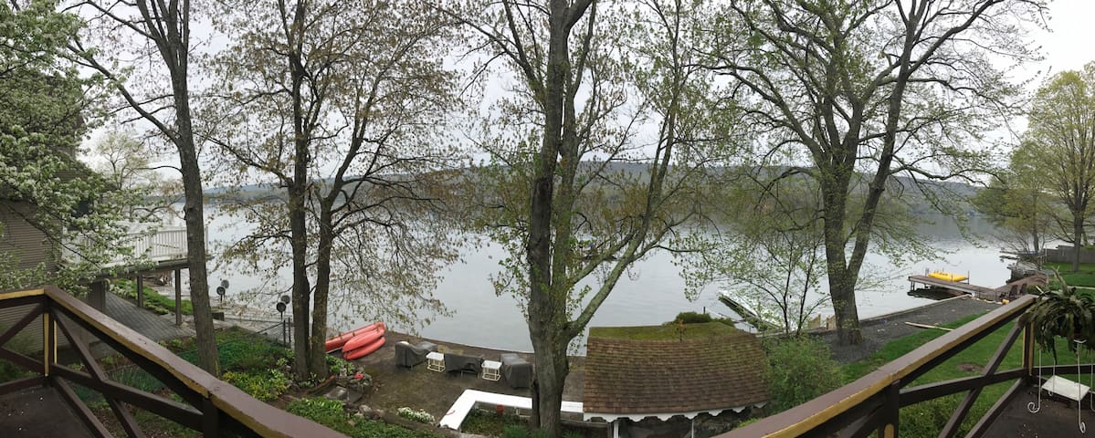 Alice's Lakeshore Bed and Breakfast 【 JULY 2021 】 West Milford, New