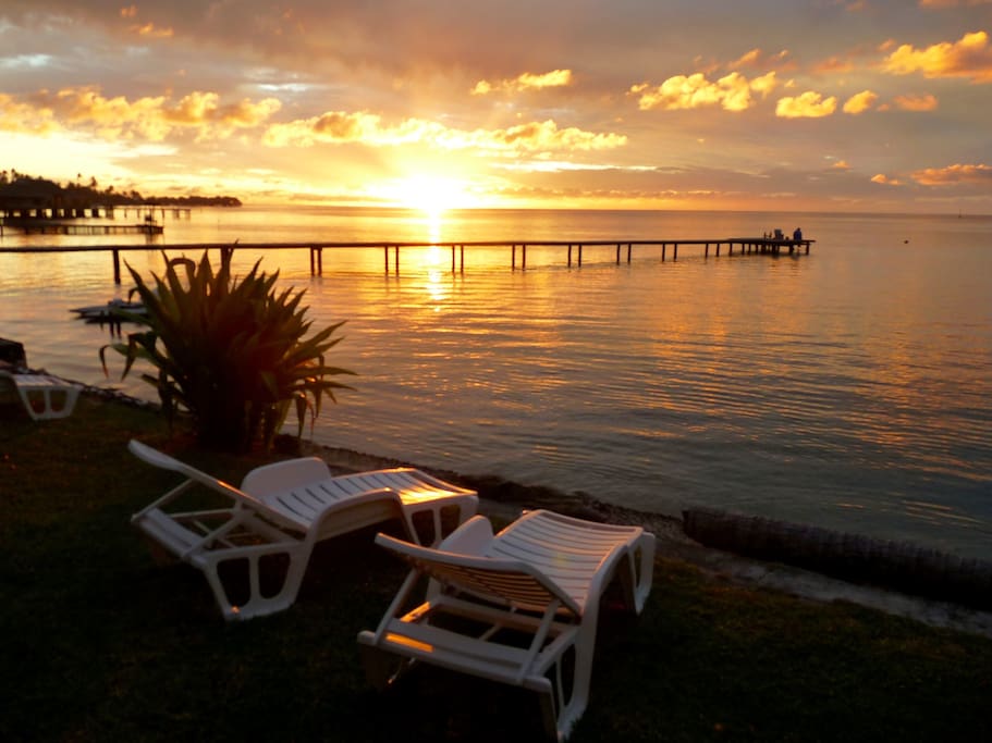Coucher de soleil sur Poerani Moorea
