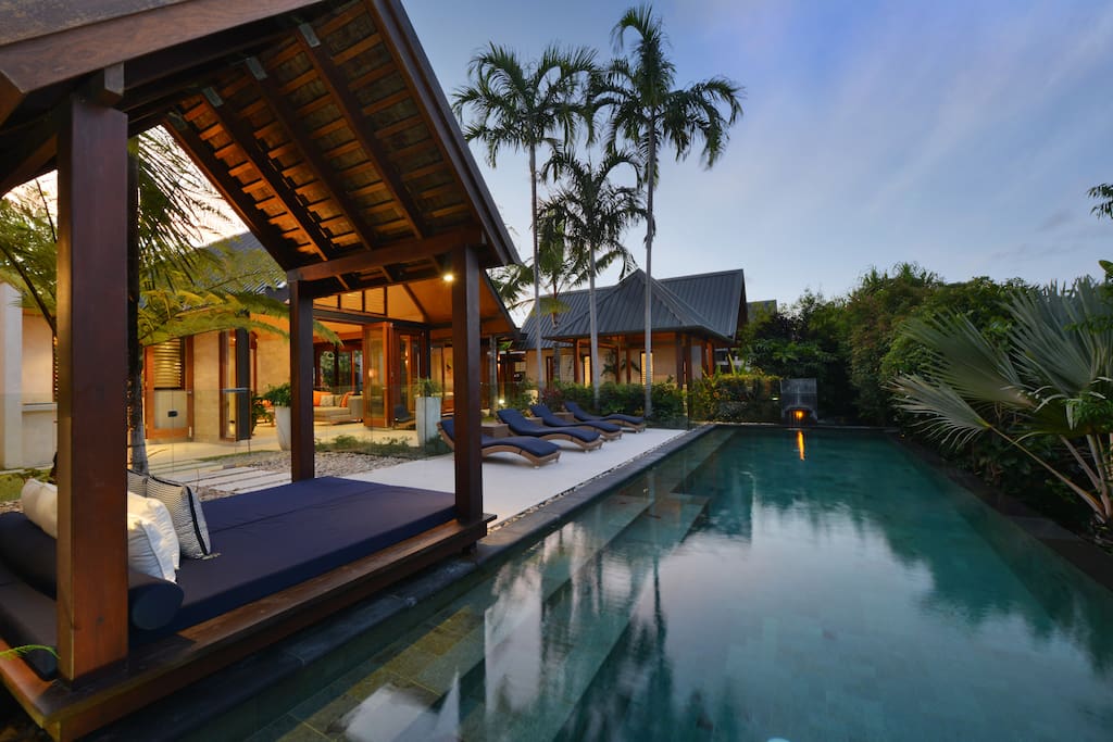 12 mt pool