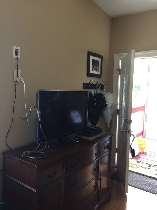 TV with Cable