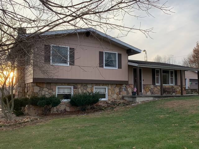 Airbnb Senecaville Vacation Rentals Places To Stay Ohio
