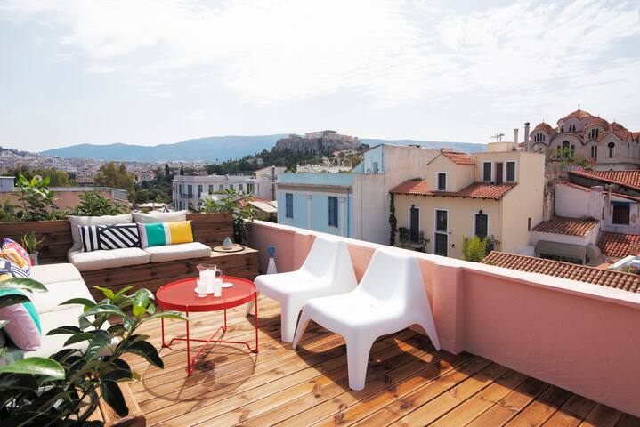 Athenian House Beside The Acropolis gallery image 2