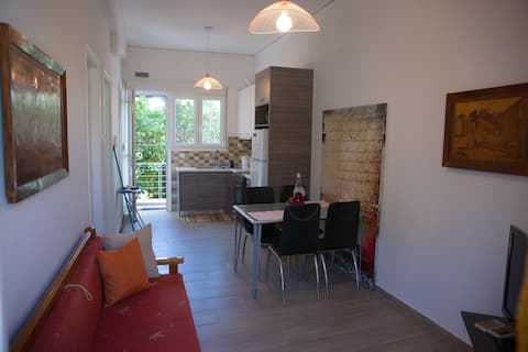 Quality apartment in Αegaleo