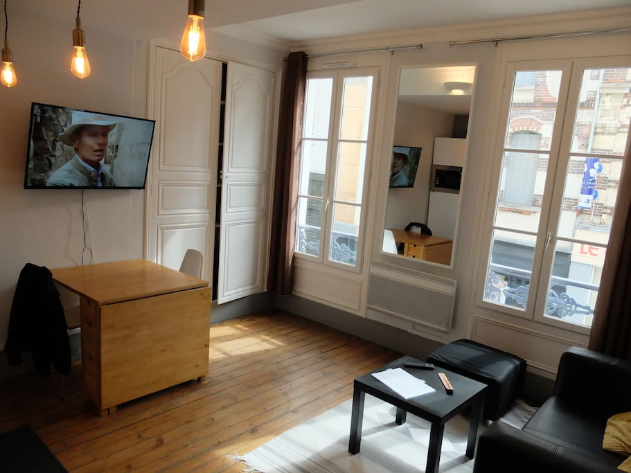 Salon et coin repas