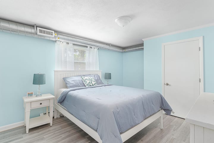 Bedroom #1 (Queen Bed):  Lower Level
